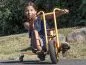 Preview: TopTrike Drift Rider mit Mädchen beim Fahren auf dem Spielplatz Preview: TopTrike Drift Rider mit Mädchen beim Fahren auf dem Spielplatz